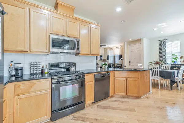 602 Herb White Way, Pittsburg, CA 94565-1902
