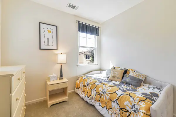 602 Herb White Way, Pittsburg, CA 94565-1902