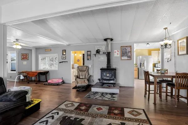332 Arroyo DR, Yreka, CA 96097