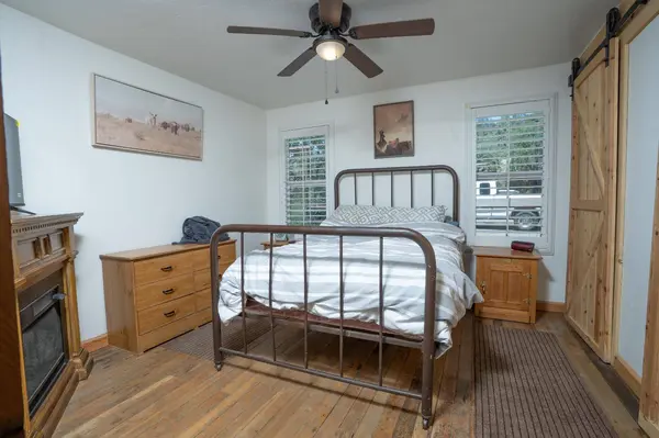 20505 Coalinga RD, Paicines, CA 95043