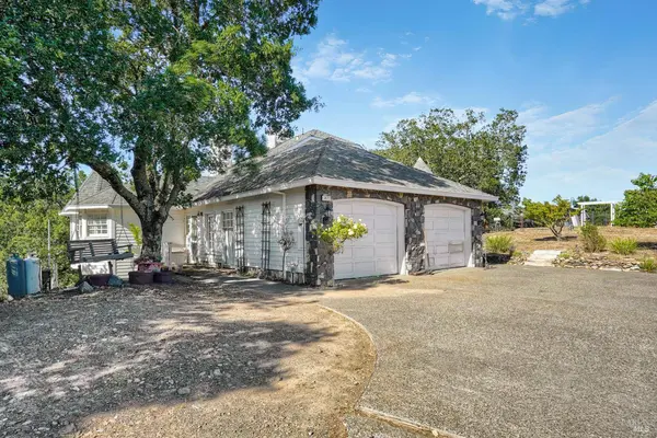 1477 Lawndale RD, Kenwood, CA 95452