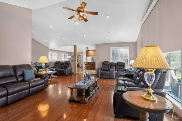 7047 Panoramic DR, Lucerne, CA 95458