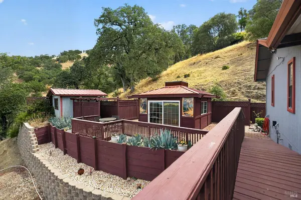 7047 Panoramic DR, Lucerne, CA 95458