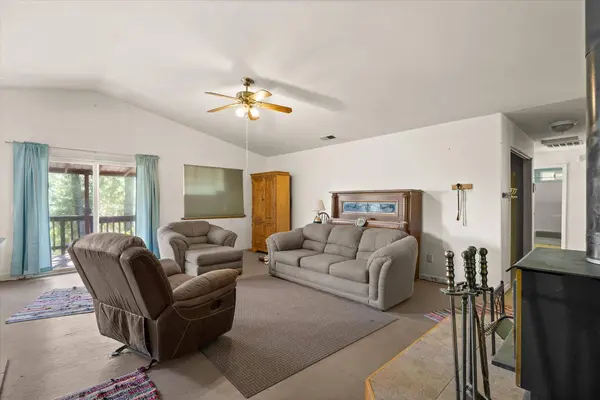4930 Papya RD, Forest Ranch, CA 95942