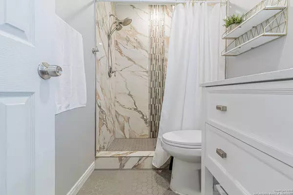 6211 Birch Valley, San Antonio, TX 78242