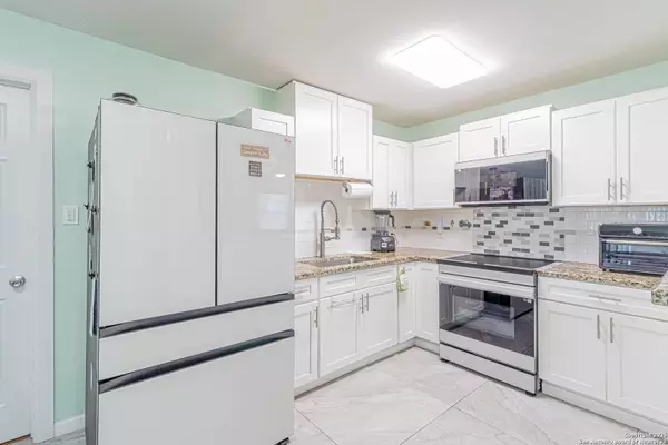 6211 Birch Valley, San Antonio, TX 78242