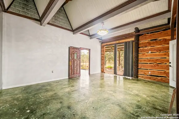 6005 Ammann, Bulverde, TX 78163