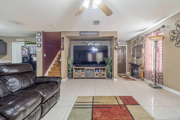 8910 Rhoda, San Antonio, TX 78224