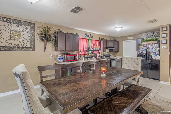 8910 Rhoda, San Antonio, TX 78224