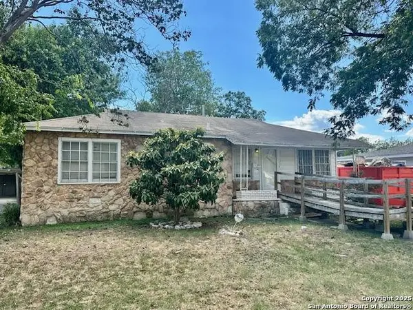 2530 Woodlawn, San Antonio, TX 78228