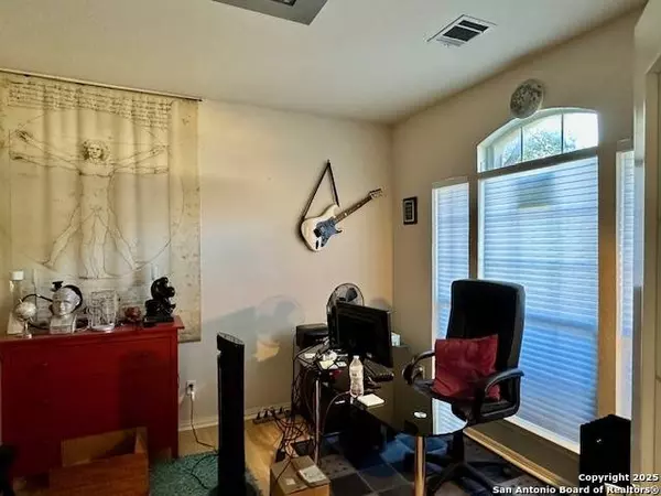 21011 La Pena, San Antonio, TX 78258