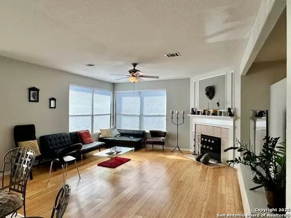 21011 La Pena, San Antonio, TX 78258