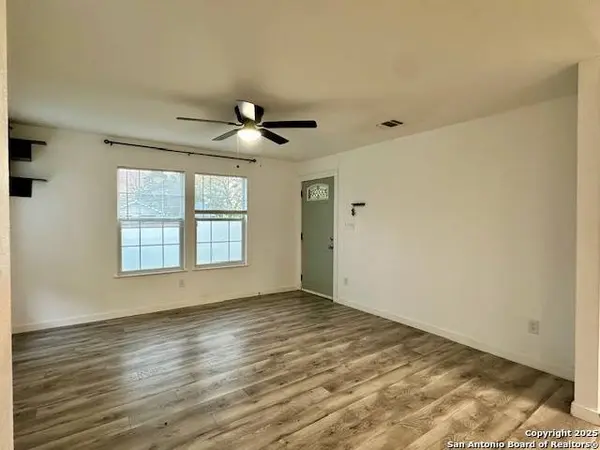 924 Allende, Seguin, TX 78155