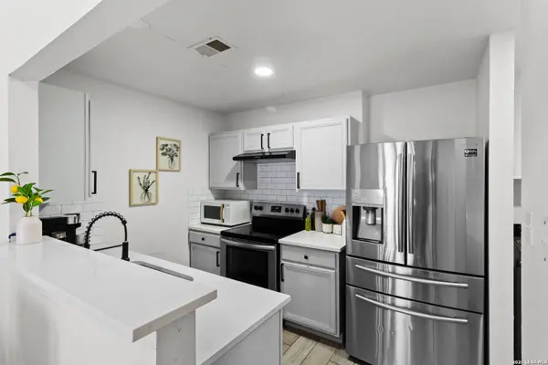 6110 ASHLEY SPGS, San Antonio, TX 78244