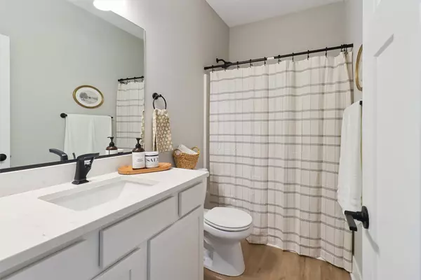 520 Meadows Court, Polk City, IA 50226