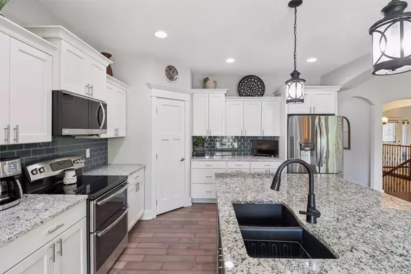 501 NW Sunset Court, Grimes, IA 50111