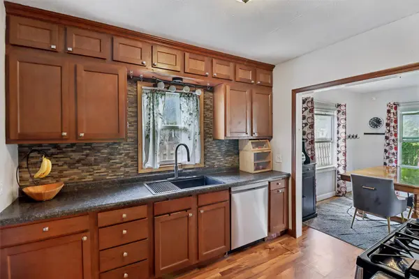 1924 2nd Street, Perry, IA 50220