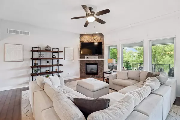 501 NW Sunset Court, Grimes, IA 50111