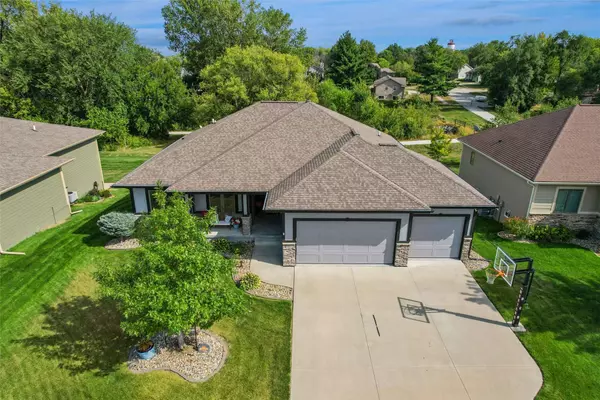 501 NW Sunset Court, Grimes, IA 50111