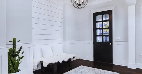 What Buyers Notice in the First 30 Seconds of Walking Into Your Home,Bessie Whiteside