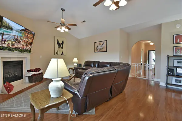 5675 Autumn Creek DR, Knoxville, TN 37924