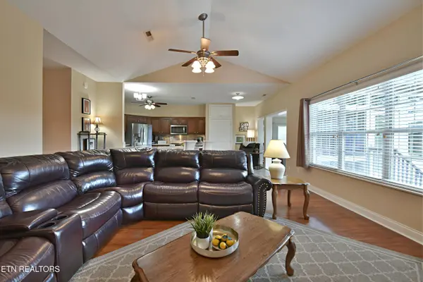 5675 Autumn Creek DR, Knoxville, TN 37924