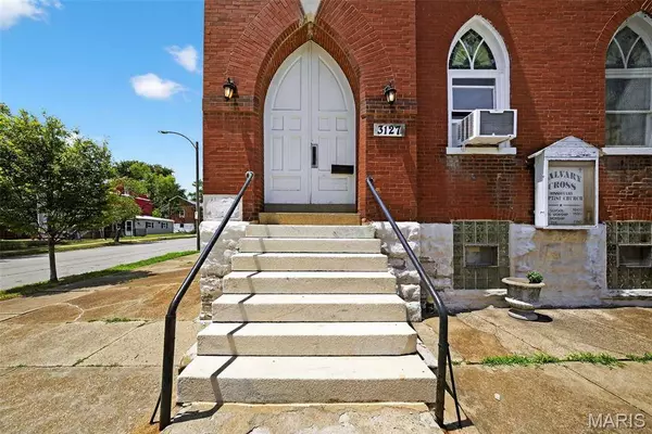 3127 California AVE, St Louis, MO 63118