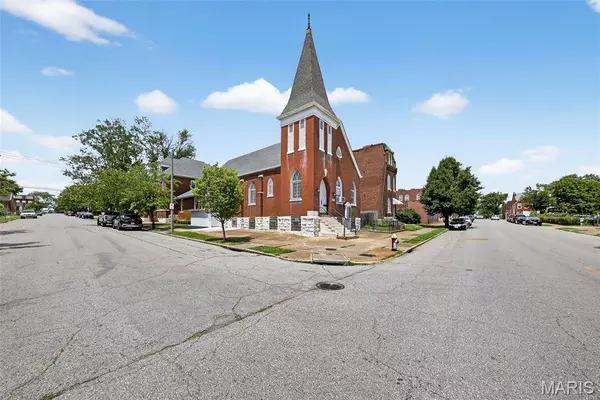 3127 California AVE, St Louis, MO 63118