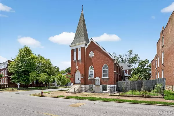 3127 California AVE, St Louis, MO 63118