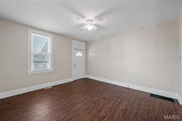 4366 Beck AVE, St Louis, MO 63116