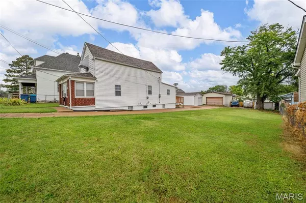 527 Hoffmeister AVE, Unincorporated, MO 63125