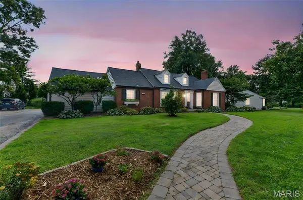 38 Tulip DR