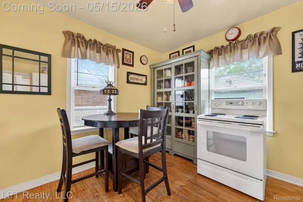 23059 Audette ST, Dearborn, MI 48124