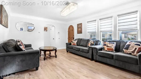 1434 Euclid ST, Lincoln Park, MI 48146