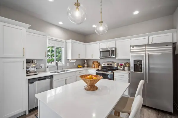 4724 167th Street, Urbandale, IA 50323