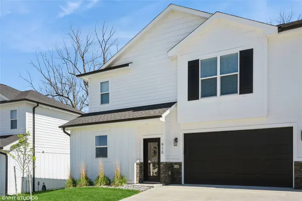 910 Ledgestone Court, Polk City, IA 50226