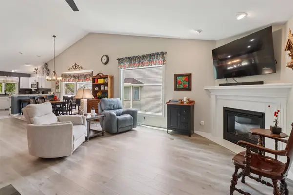 1210 SE Mallard Creek Drive, Ankeny, IA 50021