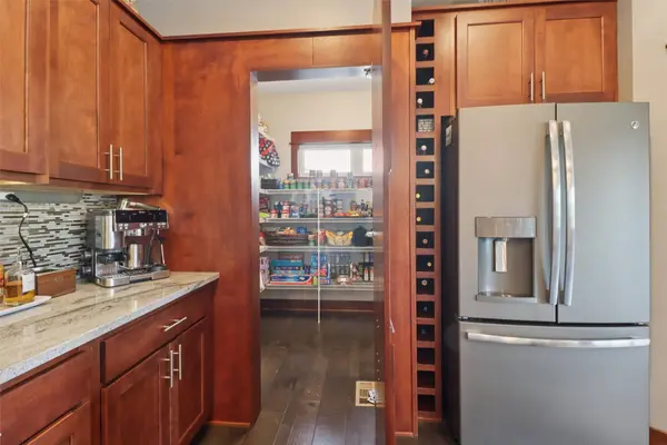 1825 Falcon Drive, Polk City, IA 50226