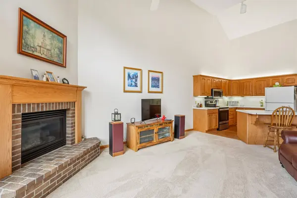 2310 Bos Landen Drive, Pella, IA 50219