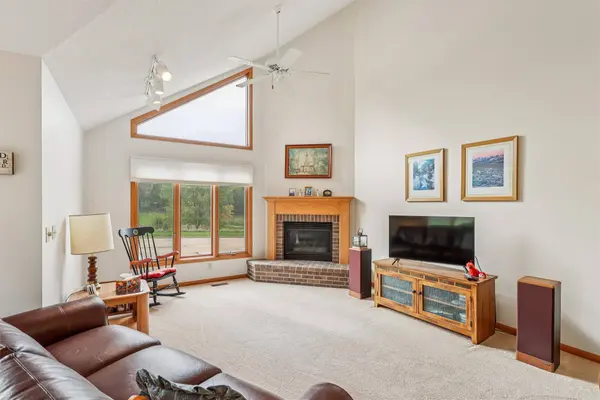 2310 Bos Landen Drive, Pella, IA 50219