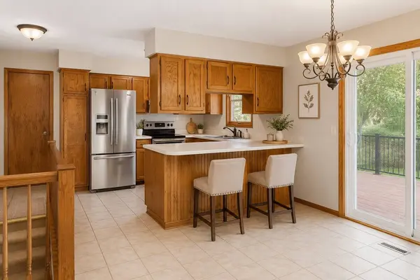 1546 W 4th Street, Pella, IA 50219