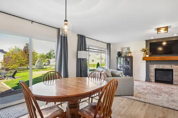 5952 NW 50th Street, Johnston, IA 50131
