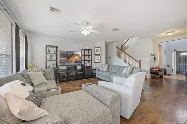 8306 Piney Wood Run, San Antonio, TX 78255