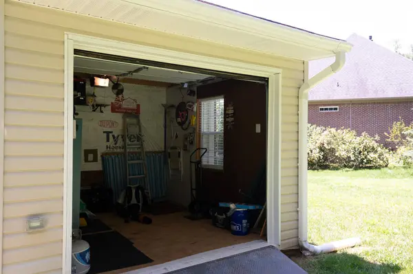 5698 Avenwood CIR, Cleveland, TN 37312