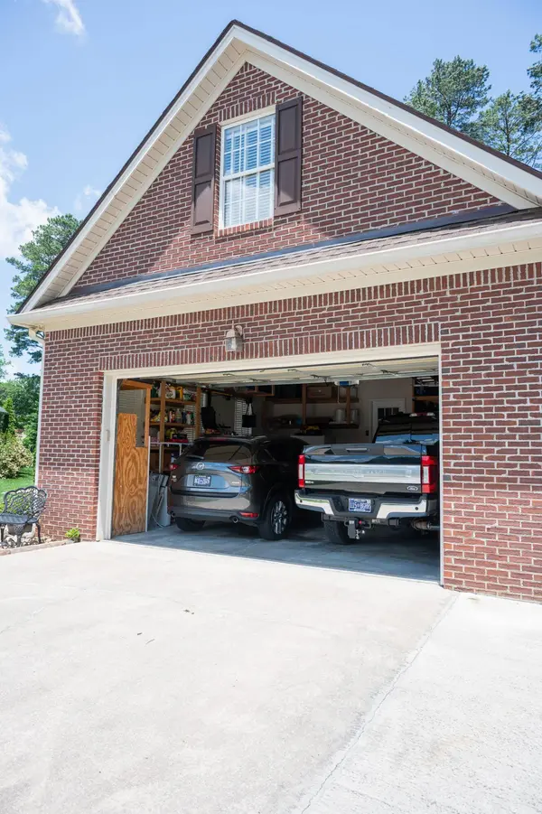 5698 Avenwood CIR, Cleveland, TN 37312