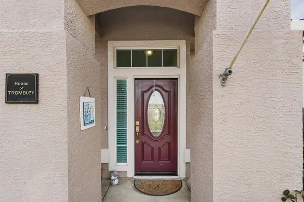 8450 Alameda Park DR, Elk Grove, CA 95624