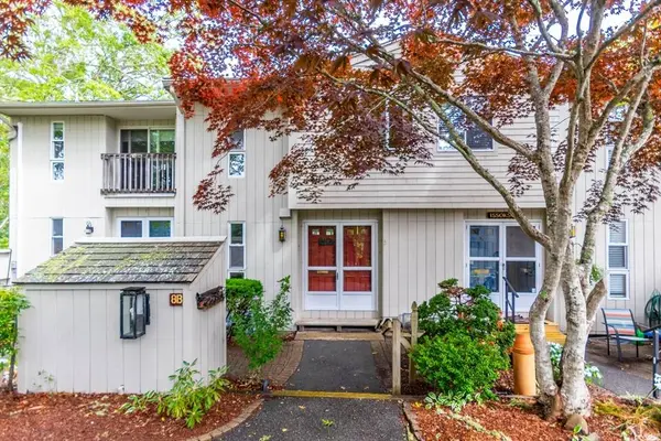 300 Buck Island Rd #8B, Yarmouth, MA 02673