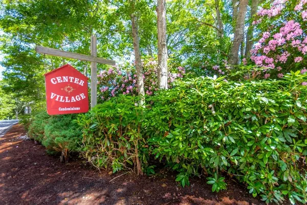 54 Captain Cook Ln #54, Barnstable, MA 02601