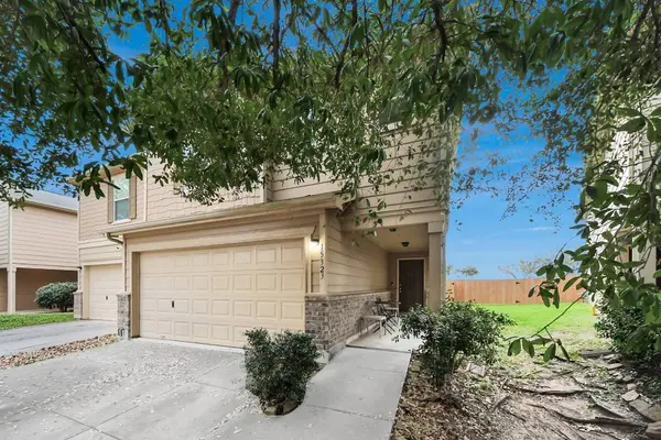 15323 Trinity Meadow DR, Houston, TX 77489