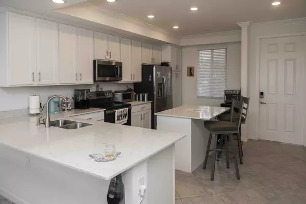 Bradenton, FL 34208-1377,1030 Tidewater Shores Loop #105